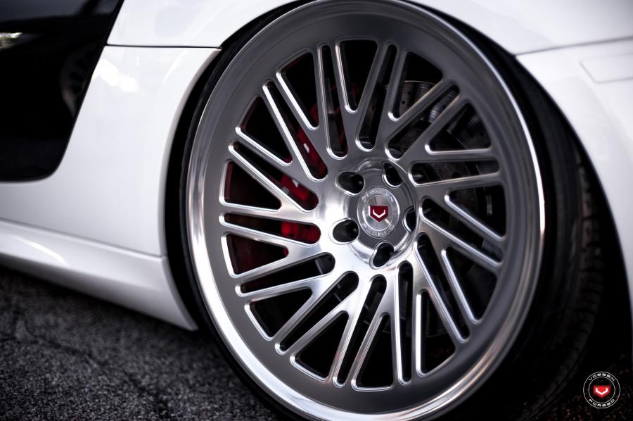 Колеса Audi R8 on Vossen Wheels (LC-105T) 2017 года  (фото 10 из 12)